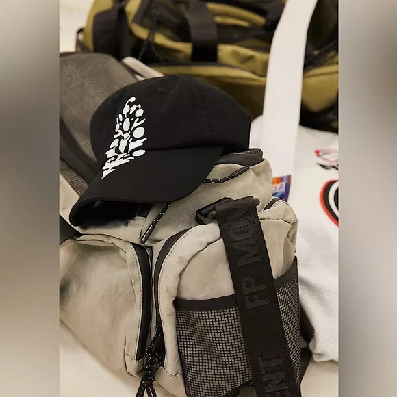 NEW Free People FP Movement Rover Recycled Nylon Weekender Bag In Olive - Picture 14 of 14